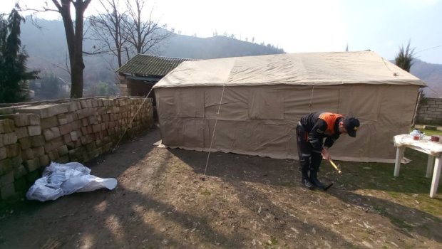 Lənkəranda evi yanan vətəndaşa çadır quruldu - FOTO/VİDEO