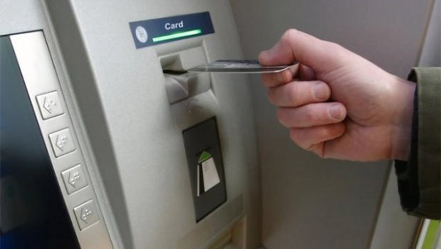 Bir nəfərin bank kartından 5000 manat oğurlandı