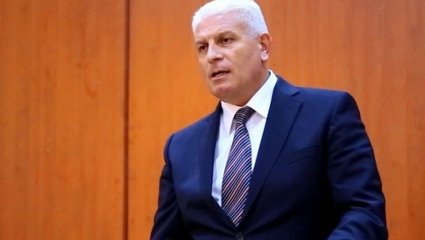 Razim Məmmədov XİN-in verdiyi xidməti pasportu İTİRDİ