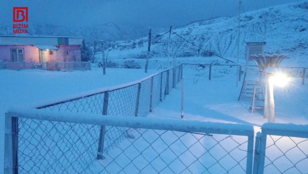 Şimal bölgəsi ağ örpəyə BÜRÜNDÜ &ndash; FOTO