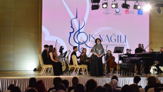Qəbələdə “Qış nağılı” Beynəlxalq Musiqi Festivalı davam edir - FOTO