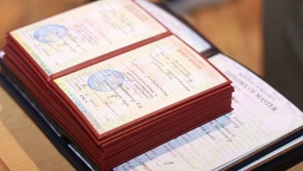 Xaricdə təhsil alanların DİQQƏTİNƏ: Diplomlar bu halda tanınmır &ndash; QƏRAR
