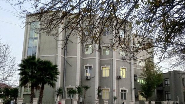 Ləğv edilən qurumun işçiləri 3 aydır maaş ala bilmir &ndash; AÇIQLAMA