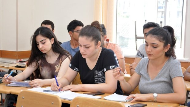 &ldquo;Bəzi universitetlər qəsdən tələbələri kəsir ki, yayda gəlir mənbələri olsun&rdquo; &ndash; ŞOK İDDİA