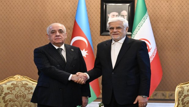 Əli Əsədov Tehranda İranın Birinci vitse-prezidenti ilə görüşdü - FOTO