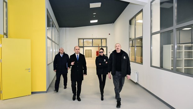 Prezident Ağdam şəhər 1 nömrəli tam orta məktəbdə - FOTO/VİDEO