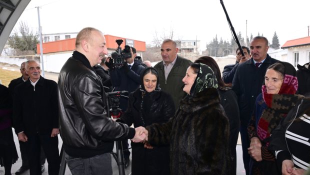 Prezident Xocalının Ballıca kəndinə köçən sakinlərlə GÖRÜŞDÜ - FOTO/VİDEO