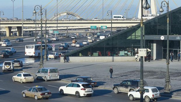 4 ildir sərnişinləri narazı salan PROBLEM - &ldquo;BakıKart&rdquo;ı doldurmaq üçün xeyli yol getməli, ya da metroya DÜŞMƏLİDİRLƏR