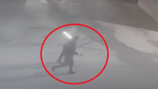 Abşeronda oğurluq anı kameraya düşdü &ndash; VİDEO