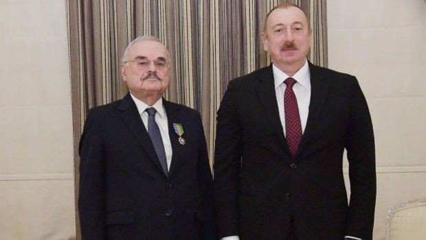 Prezidentdən Artur Rasi-zadəyə: &ldquo;Siz Heydər Əliyevin etibarlı silahdaşı olmusunuz&rdquo;