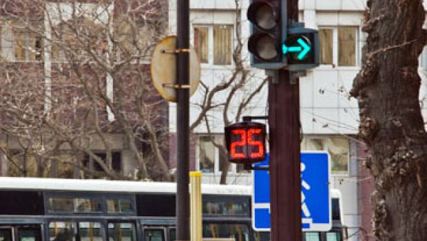 8 Noyabr prospektində işıqfor xarab olub, sıxlıq yaranıb