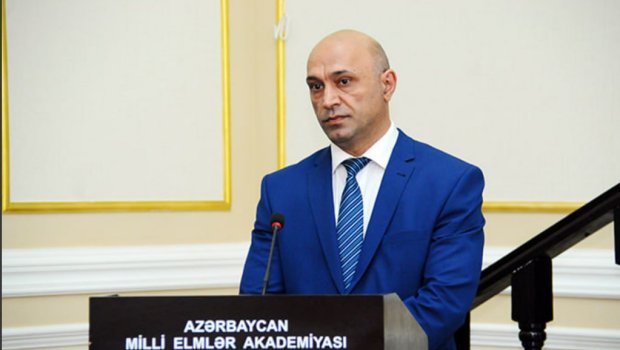 &ldquo;Sahibkar açdığı şadlıq sarayının adını əcnəbi dildə &ldquo;palace&rdquo; yazır&rdquo; - Dilçilik İnstitutunun direktor müavinindən ETİRAZ