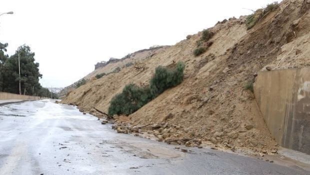 Coğrafiya İnstitutundan XƏBƏRDARLIQ - Bakıda sürüşmə və qaya uçqunu TƏHLÜKƏSİ var