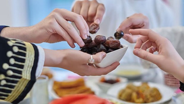 Ramazan ayının üçüncü gününün duası - İmsak və iftar vaxtı