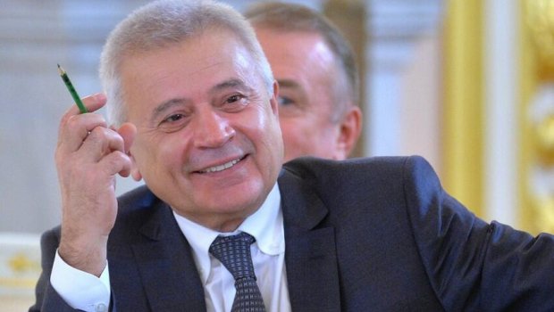 Vahid Ələkbərovun sərvəti 26,6 milyard dollara çatdı