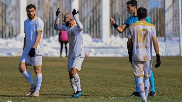 İkinci Liqada 15-ci tur başa çatdı