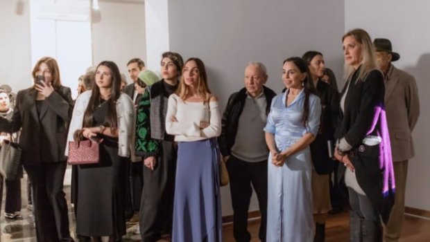 Leyla Əliyeva və Arzu Əliyeva &ldquo;Xəyal etmək azadlığı&rdquo; sərgisində - FOTO
