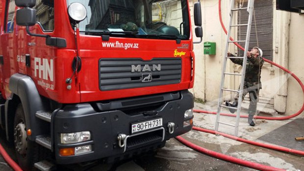 Gəncədə yanğın: 100 m&sup2; olan tikilinin...