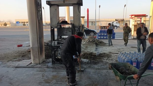 Azərbaycanda yanacaqdoldurma məntəqəsi yandı - FOTO/VİDEO