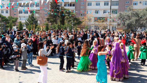 Bakının abad məhəllələrindəki Novruz şənlikləri &ndash; FOTO