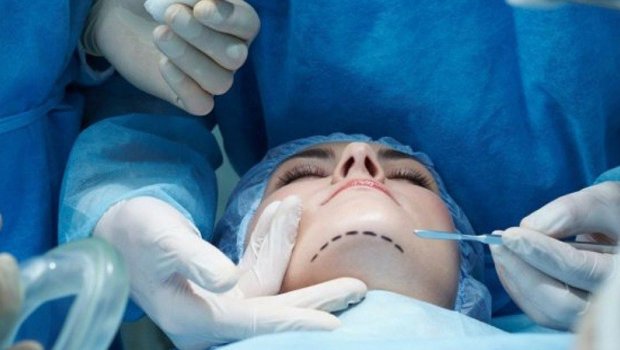 Nazirdən plastik cərrahların yoxlanılması ilə bağlı MÜHÜM AÇIQLAMA: Gələn ay...