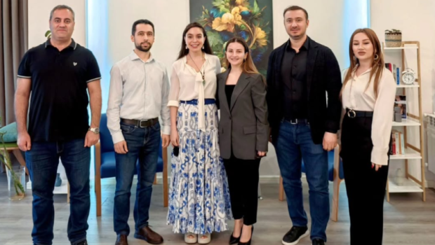 Leyla Əliyeva Bakı Psixologiya Mərkəzini ziyarət etdi - FOTO