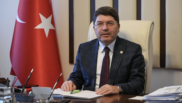 Türkiyənin ədliyyə nazirindən 106 nəfərin saxlanılma xəbərinə REAKSİYA
