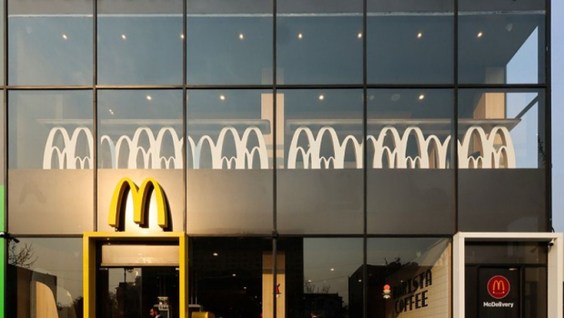 &ldquo;İnşaatçılar&rdquo; metrosunun yaxınlığında yeni &ldquo;McDonald&rsquo;s&rdquo; restoranı açılıb &ndash; FOTO/VİDEO
