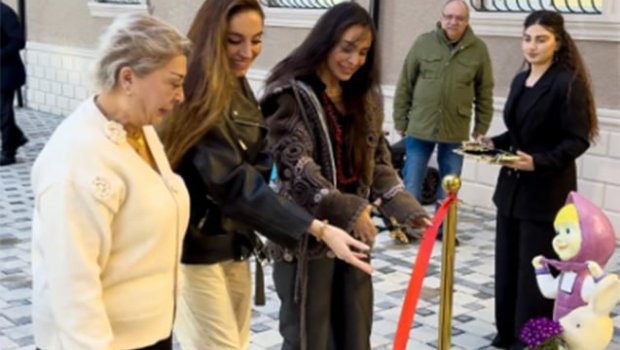 Leyla və Arzu Əliyevalar açılışda - FOTO