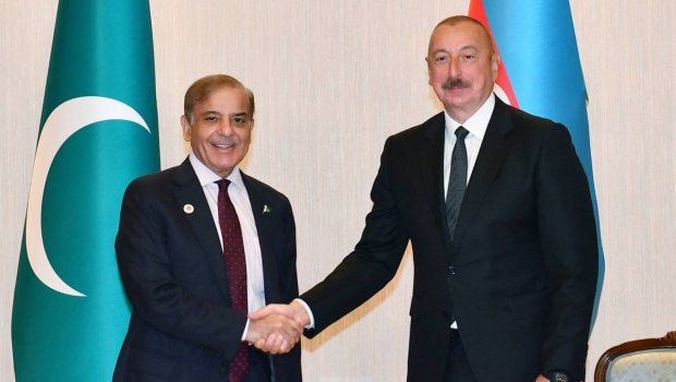 İlham Əliyevdən Şahbaz Şərifə TƏBRİK: “Dostluq münasibətlərimiz dərinləşəcək”