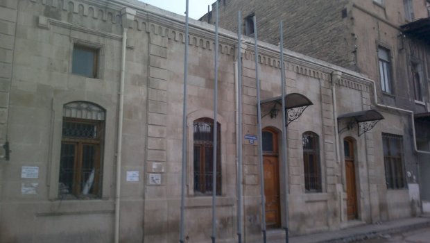YUĞ teatrına yeni binanın verilməsi ilə bağlı RƏSMİ AÇIQLAMA