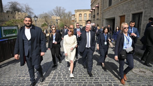 Almaniya Prezidenti xanımı ilə İçərişəhəri GƏZDİ - FOTO/VİDEO