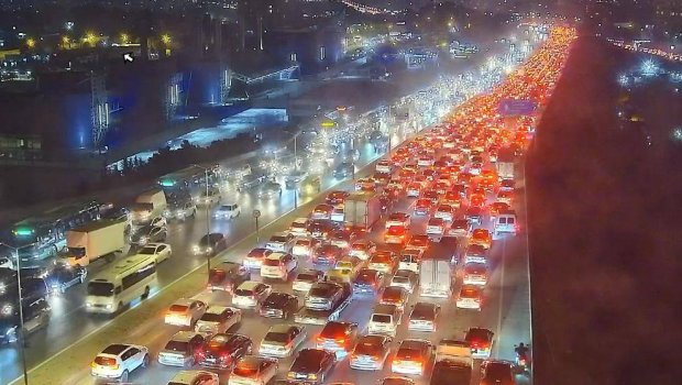 Paytaxt yollarında TIXAC VAR