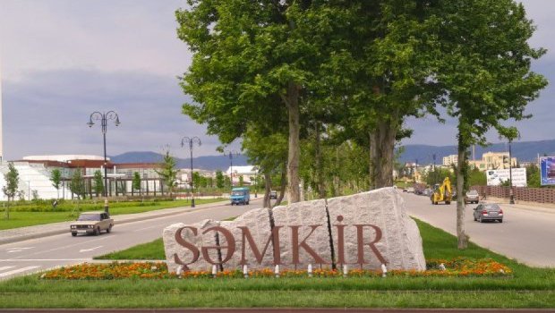 Şəmkirdə DƏHŞƏT: Məktəbli qızı aldadıb evinə gətirdi, övladları üçün &ldquo;bacım uşaqlarıdır&rdquo; dedi...