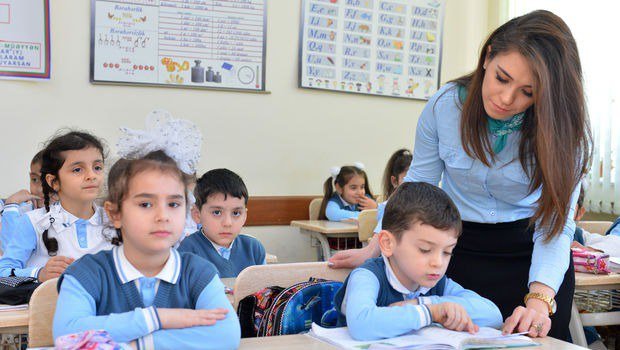 İş yerini dəyişmək istəyən müəllimlərin NƏZƏRİNƏ! Qeydiyyat BAŞLAYIR