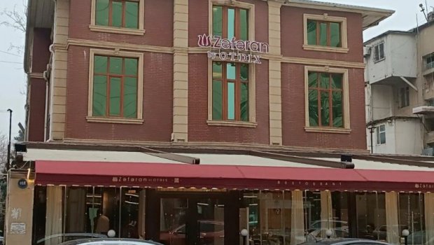 Sakinləri aldadıb, binanın həyətində restoran tikdilər: "Zəfəran Otdıx" yüzlərlə ailənin kabusuna çevrilib - VİDEO