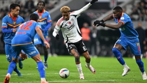 “Beşiktaş” Türkiyə kubokunda mübarizəni dayandırdı - VİDEO