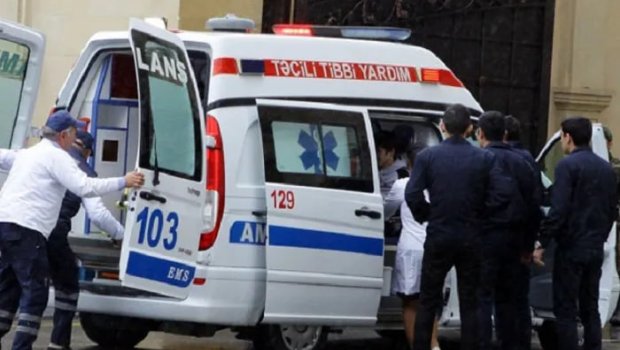 Gəncədə boğazından xəsarət alan gənc Bakıya göndərildi