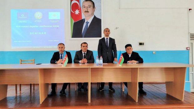 Milli dəyərlərimizin gələcək nəslə ötürülməsi müzakirə olundu - FOTO
