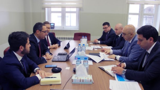 Azərbaycan “Oliver Wyman”ı dövlət maliyyəsinin idarəedilməsi sahəsində aparılan islahatlara cəlb etməkdə MARAQLIDIR
