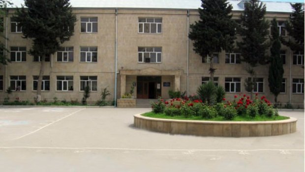 Bakıda 8-ci sinif şagirdi məktəbin binasından özünü atdı