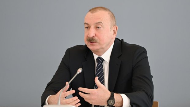 İlham Əliyev “Antalya Diplomatik Forumu”nda rəsmilərlə ayaqüstü SÖHBƏT ETDİ - FOTO