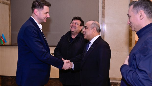 Rumıniya Parlamenti Senatının Sədri Azərbaycana gəldi - FOTO