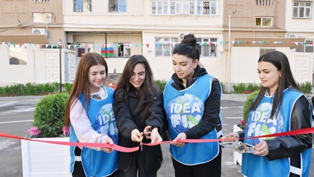 Leyla Əliyevanın iştirakı ilə növbəti həyət abadlaşdırılaraq sakinlərin istifadəsinə verildi - FOTO