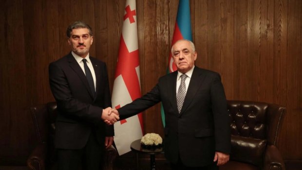 Əli Əsədov Kavelaşvili ilə görüşdü