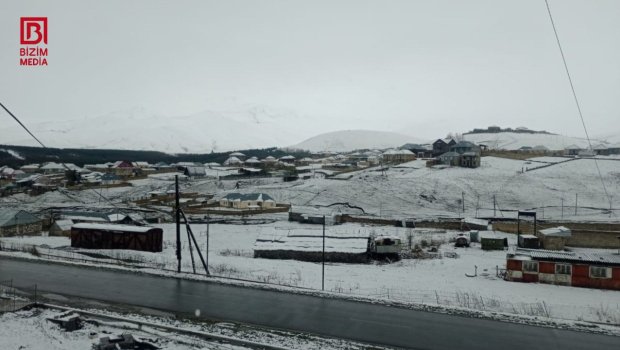Qərb bölgəsinin dağlıq ərazilərinə qar yağır &ndash; FOTO