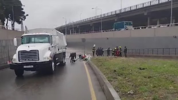 Sabunçu tuneli yağış sularından belə təmizlənir &ndash; FOTO/VİDEO