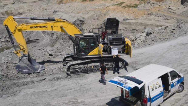 Ağsuda sel ekskavatoru aşırdı: 1 ölü, 3 yaralı var