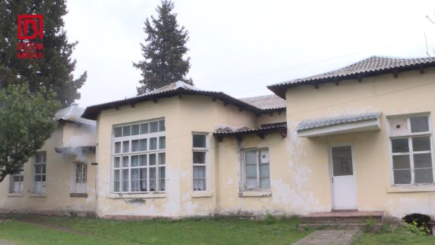 Zaqatalada xəstəxana acınacaqlı DURUMDA &ndash; Tibb müəssisəsinin çarpayı sayı 75-dən 15-ə ENDİRİLDİ &ndash; FOTO 