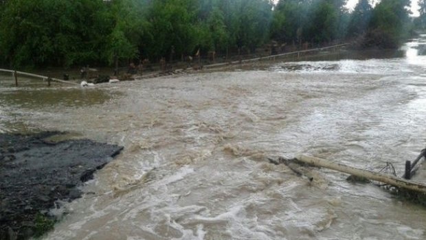 Bugünkü seldə ölən sahə rəisinin FOTOSU